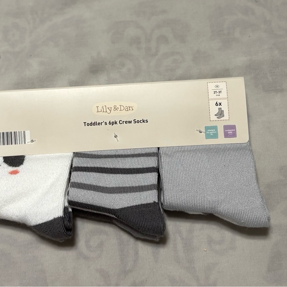 Lily & Dan Toddler's 6-Pack Crew Socks - Black, Gray, White - Picture 2 of 5